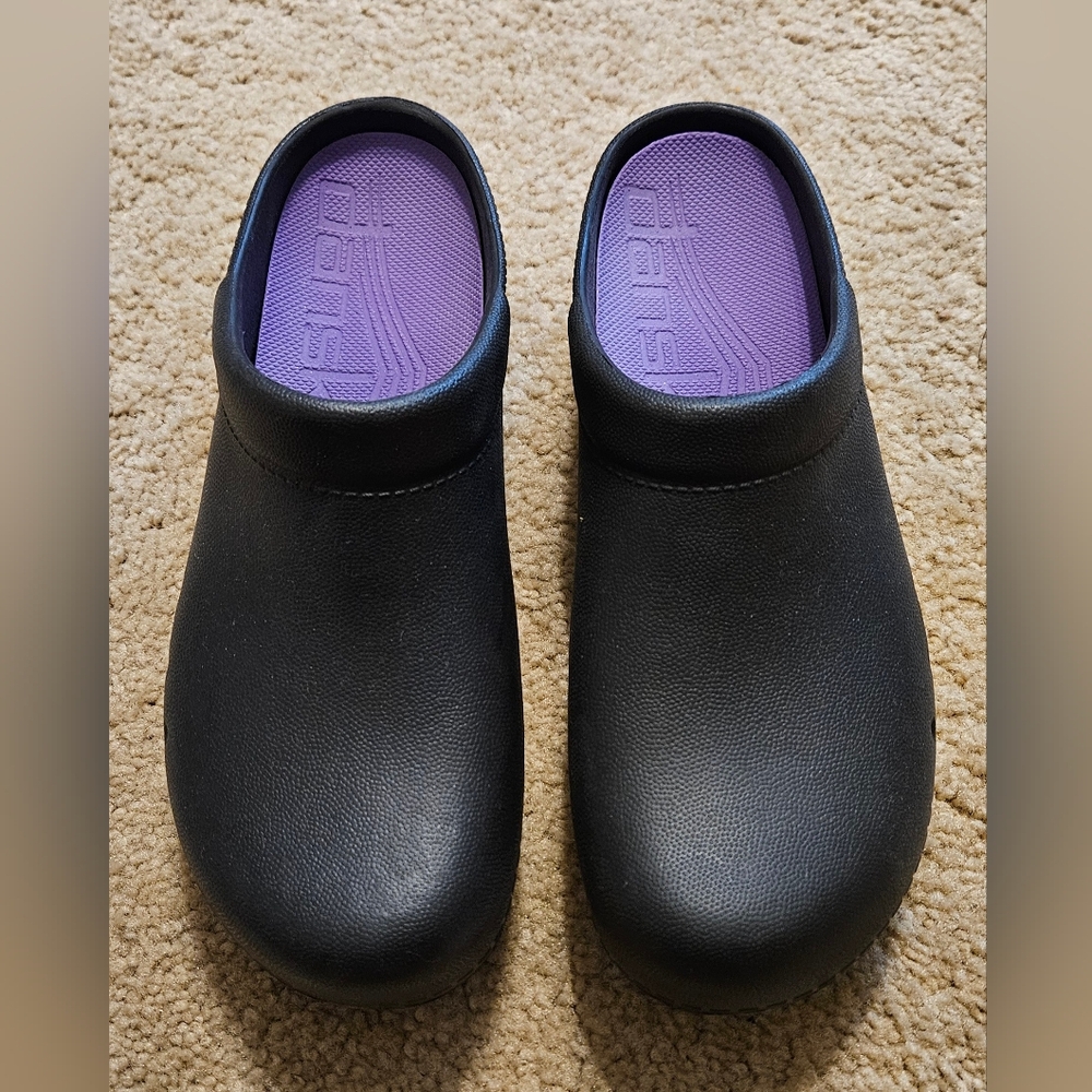 DANSKO Women's Kane molded black EVA Clog. Sz 38 EU. Sz 7.5-8 US